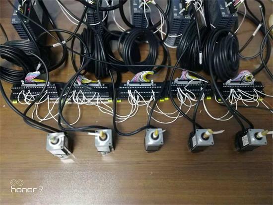 號(hào)外！號(hào)外_三菱定位新用法：FX5U內(nèi)置32軸總線(xiàn)定位！